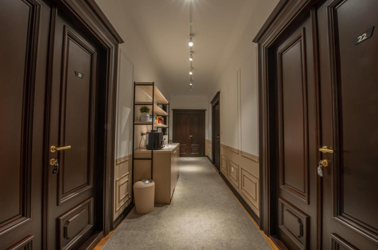 Kotor Nest Hotel Bagian luar foto